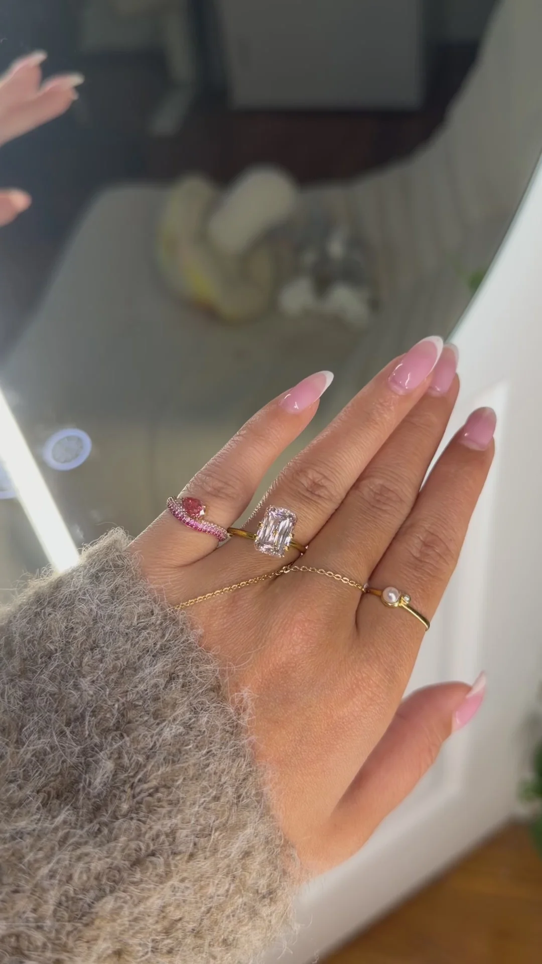 Jewelry complete look